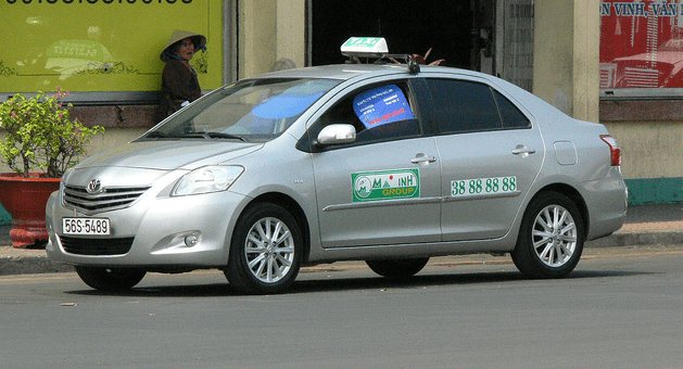 Taxi in Vietnam. How not to be deceived and save