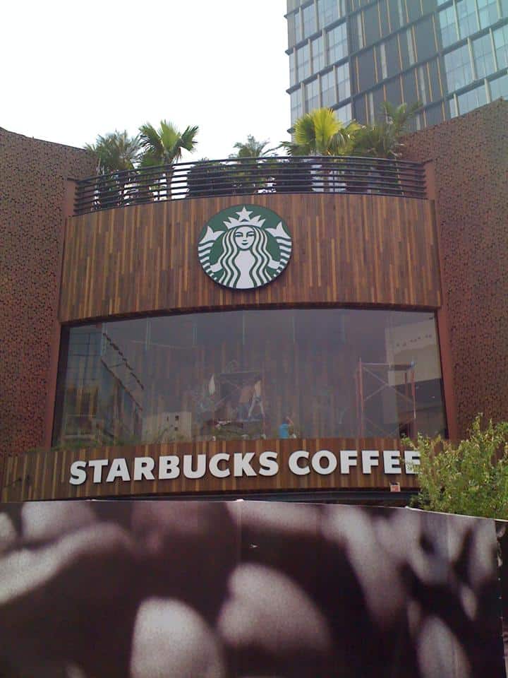 Starbucks vs Vietnamese Coffee