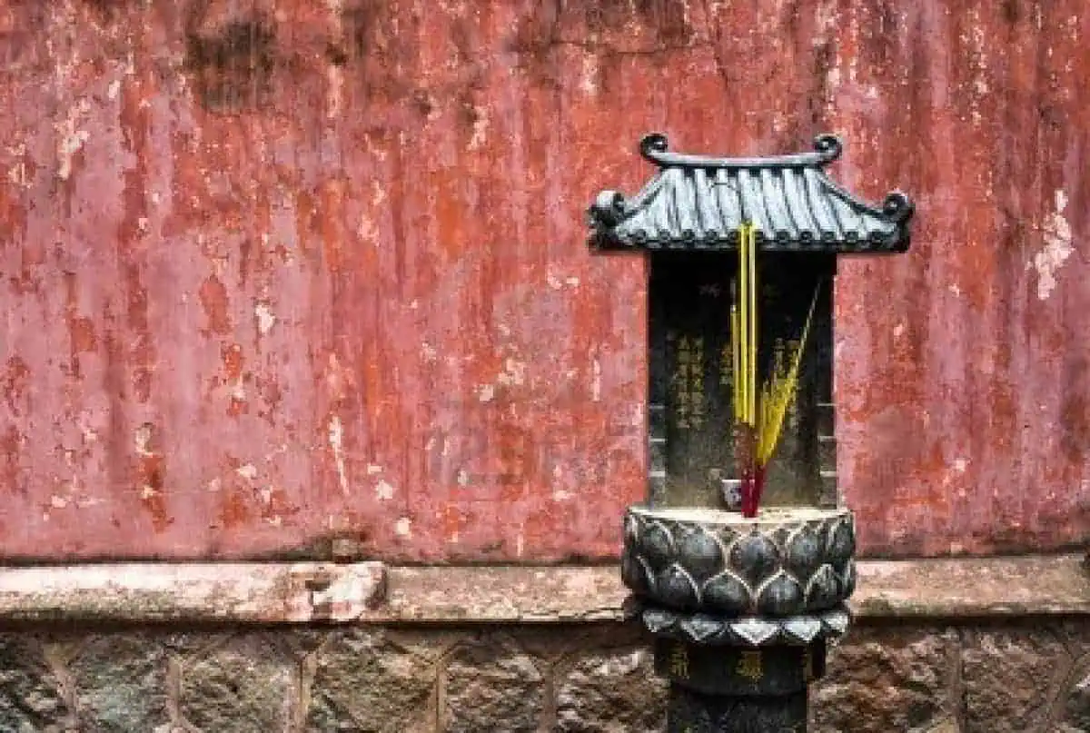 Incense burning outside the Jade Emperor Pagoda