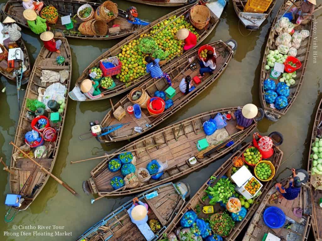 Amazing Floating market in Can Tho