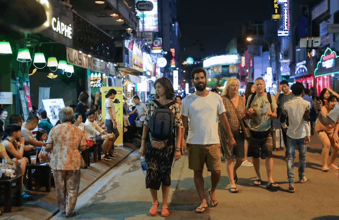 HCMC at night walking
