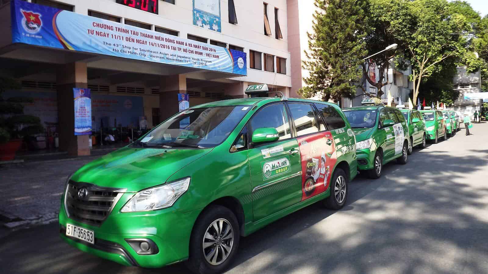 Green Mai Linh taxi is a good way to transfer from the airport to the city center. Watch out for fake brand taxis